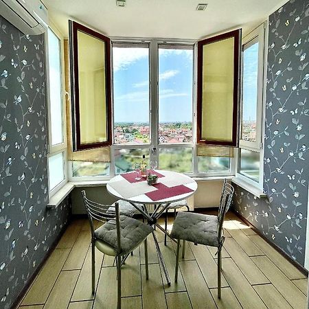 フォンタンカУютная Квартира С Видом На Море Riviera Cityアパートメント エクステリア 写真
